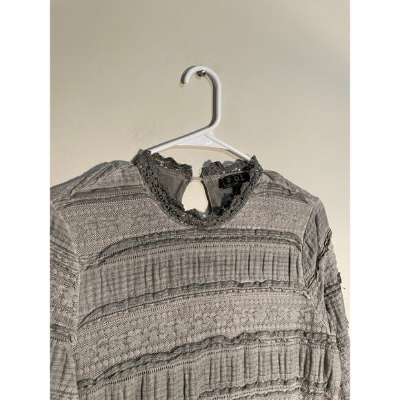 Pol‎ Gray Lace Boho Long Sleeve Mini Dress Size Medium - Picture 2 of 12